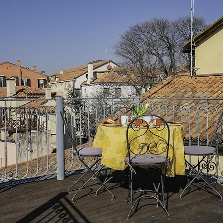 Corte Rossa Terrace In San Marco Venecia